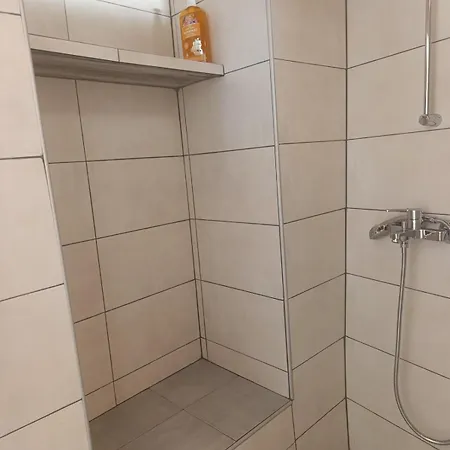 Just Another Semesterbostad *